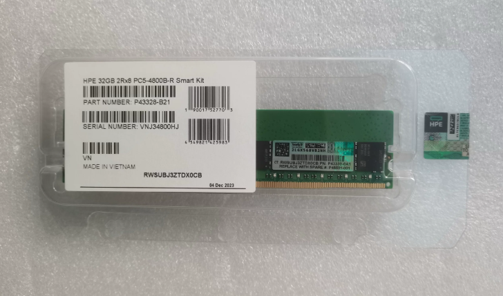 P43328-B21 32GB 2Rx8 PC5-4800B-R Smart Kit ECC Registered DIMM