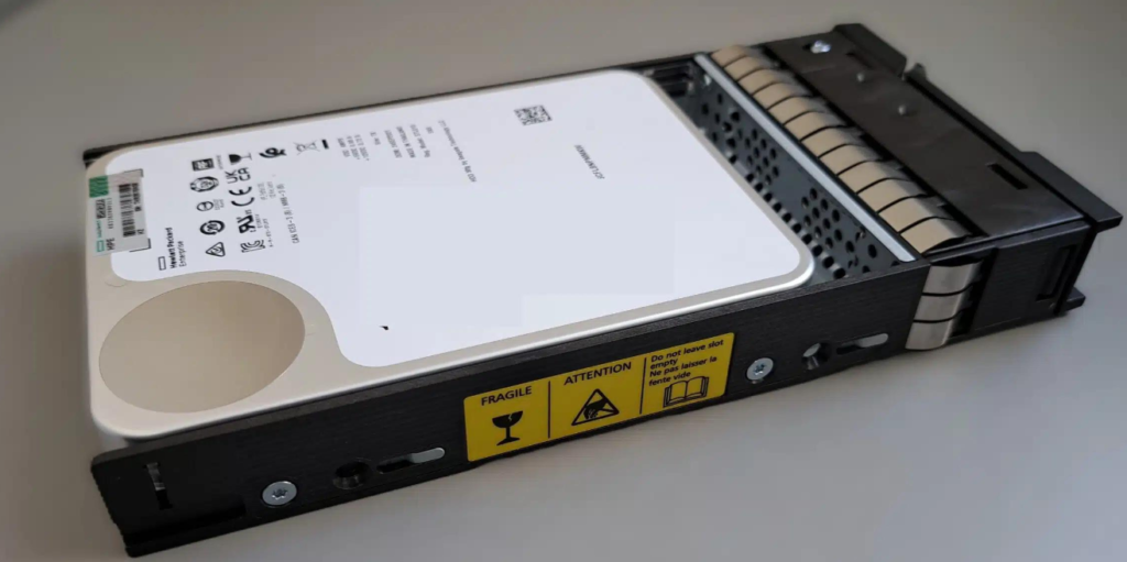 HPE S0F32A 20TB SAS 7.2K LFF M2 Midline HDD Retail Pack for MSA Storage Array